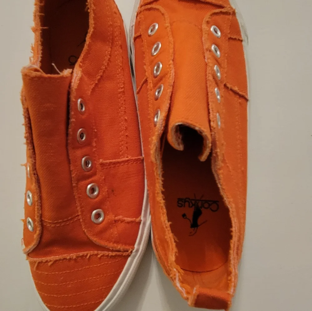 CORKYS WOMEN"S BABALU SLIP-ON SNEAKERS - Picture 16 of 16